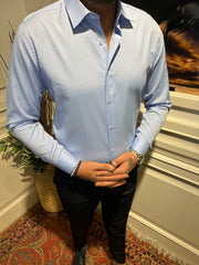 Guild Dobby Hellblaues Hemd