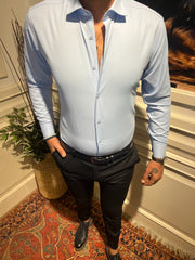 Hellblaues Slim-Fit-Hemd von Guild aus Satin