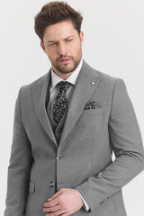 Guild Risan Schmal geschnittener Anzug mit getönter Weste