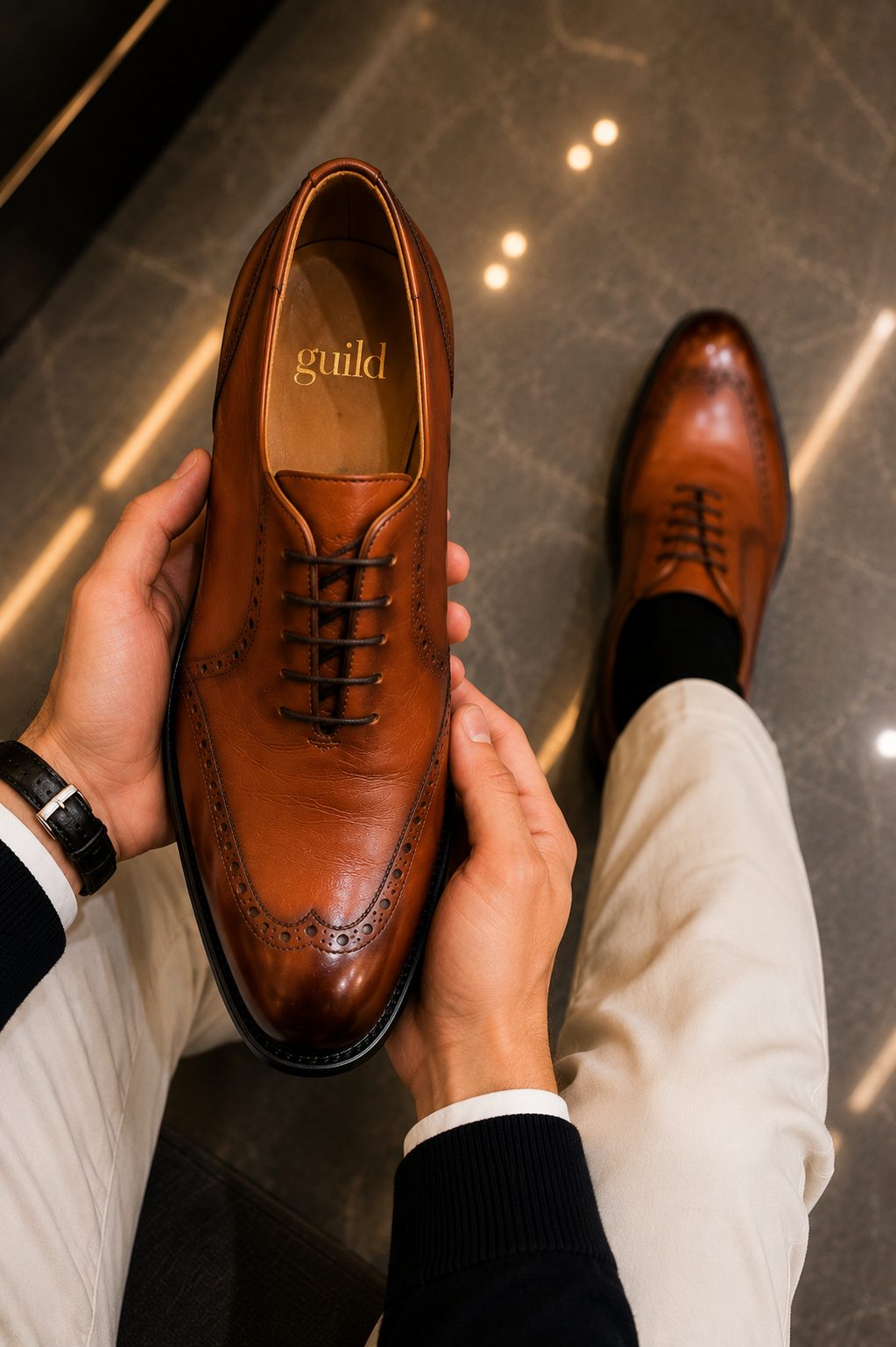 Hellbraune Schnürschuhe aus 100 % Leder