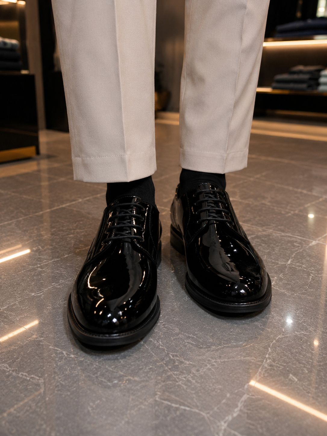 Schwarze Schnürschuhe aus Lackleder, 100 % Leder