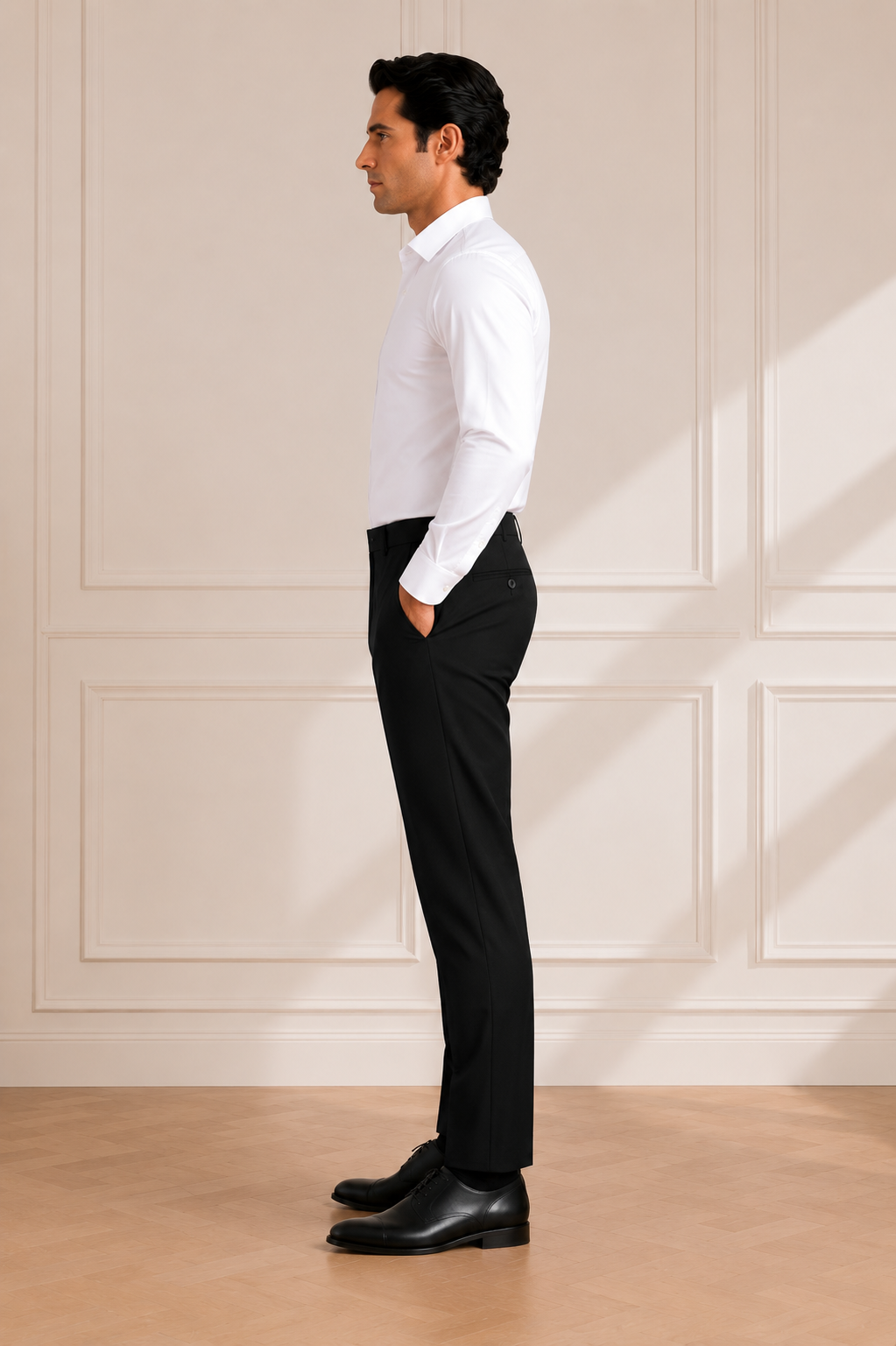 Schmal geschnittene Stoffhose, schwarze Farbe