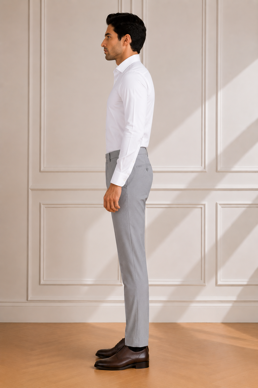 Schmal geschnittene Stoffhose, Farbe Steingrau