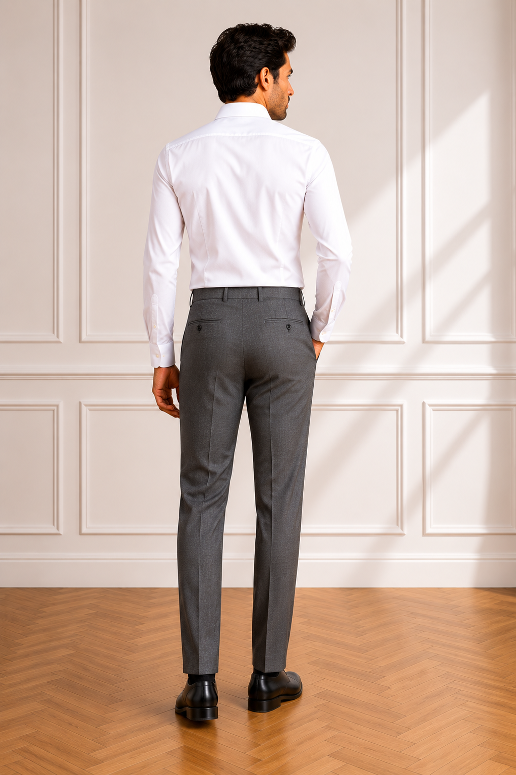 Schmal geschnittene Stoffhose, dunkelgrau