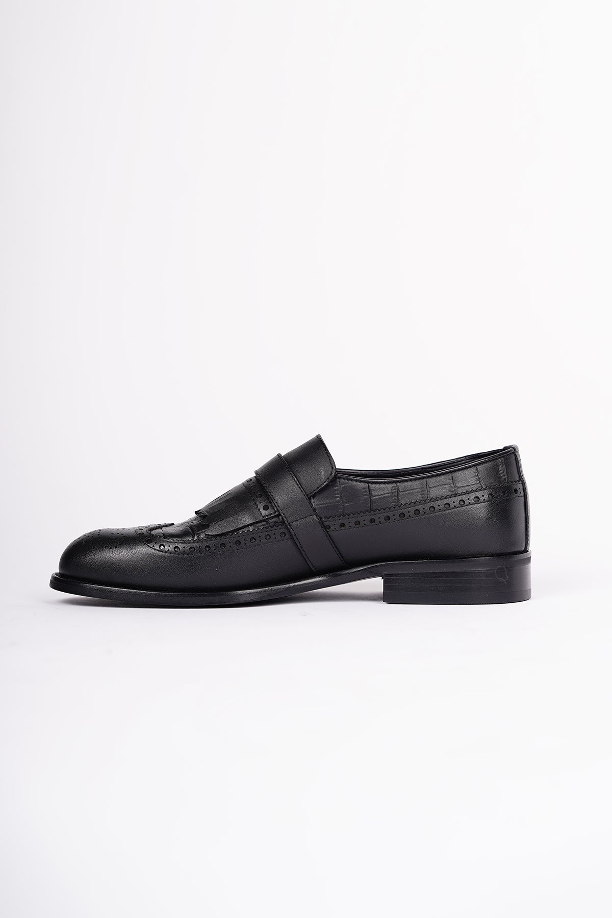 Guild 6201 Schwarze Schuhe mit doppelseitiger Schnalle aus 100 % Leder