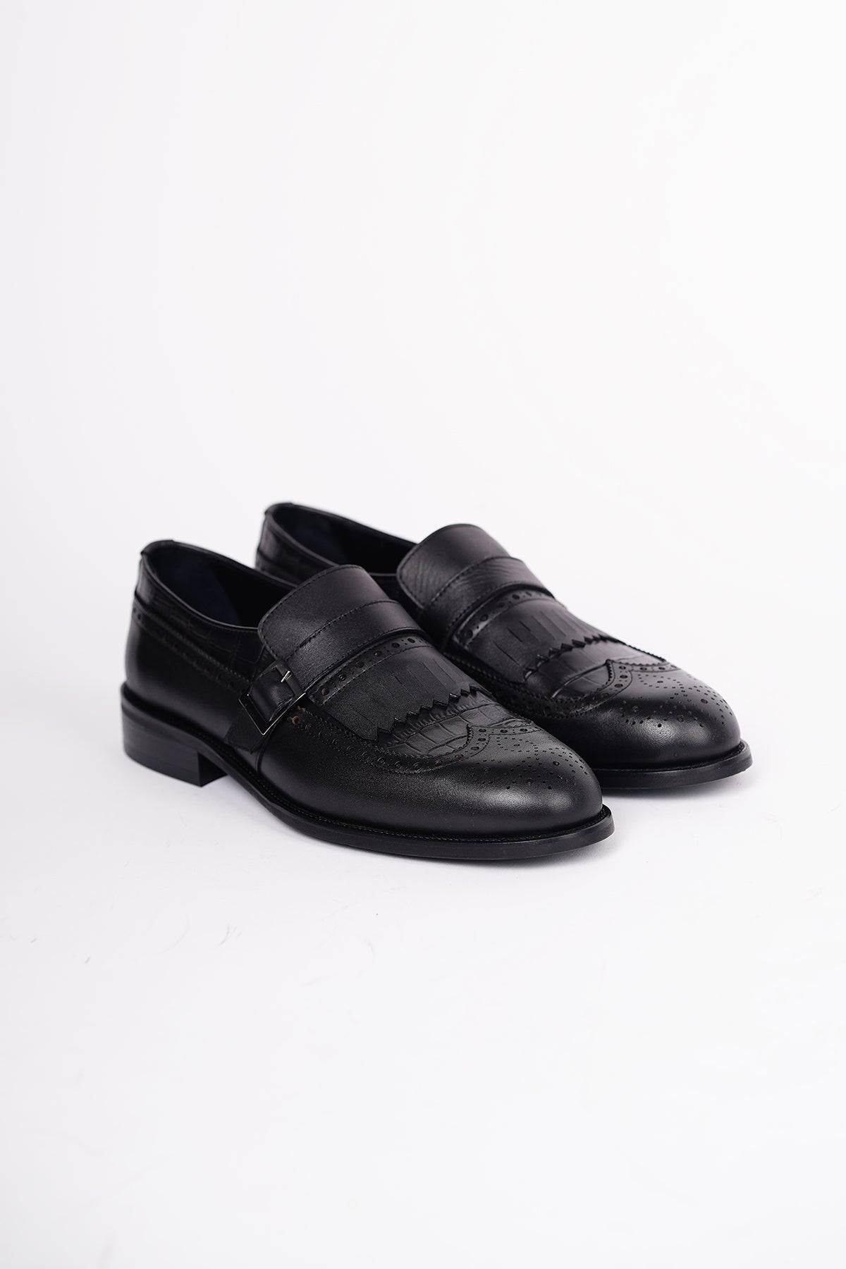 Guild 6201 Schwarze Schuhe mit doppelseitiger Schnalle aus 100 % Leder