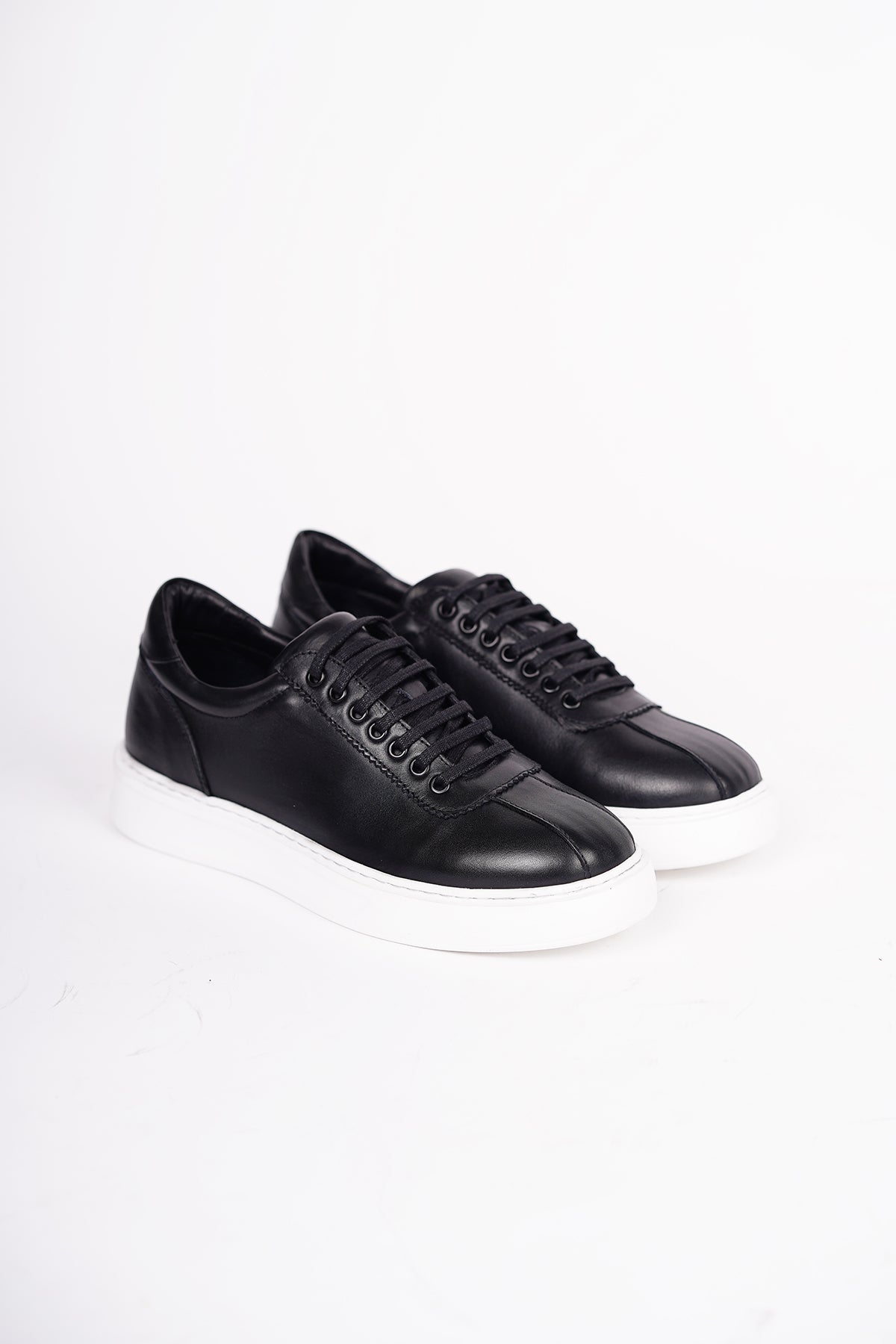 Guild 6204 Schwarze Sportschuhe aus 100 % Leder