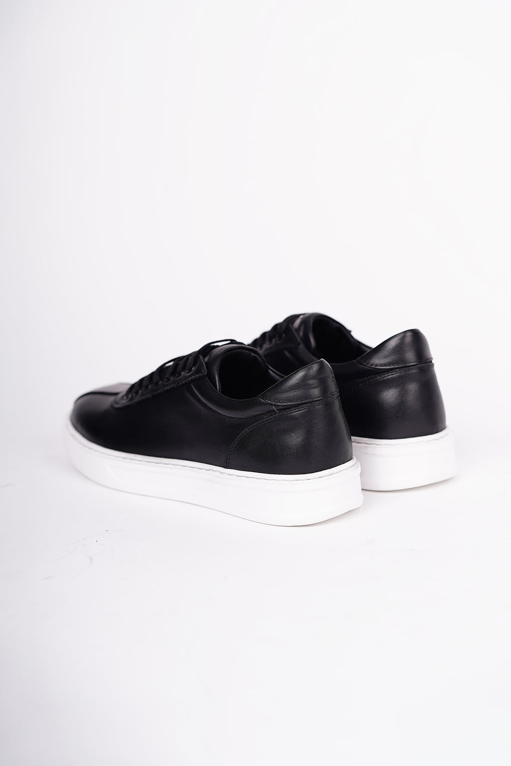 Guild 6204 Schwarze Sportschuhe aus 100 % Leder