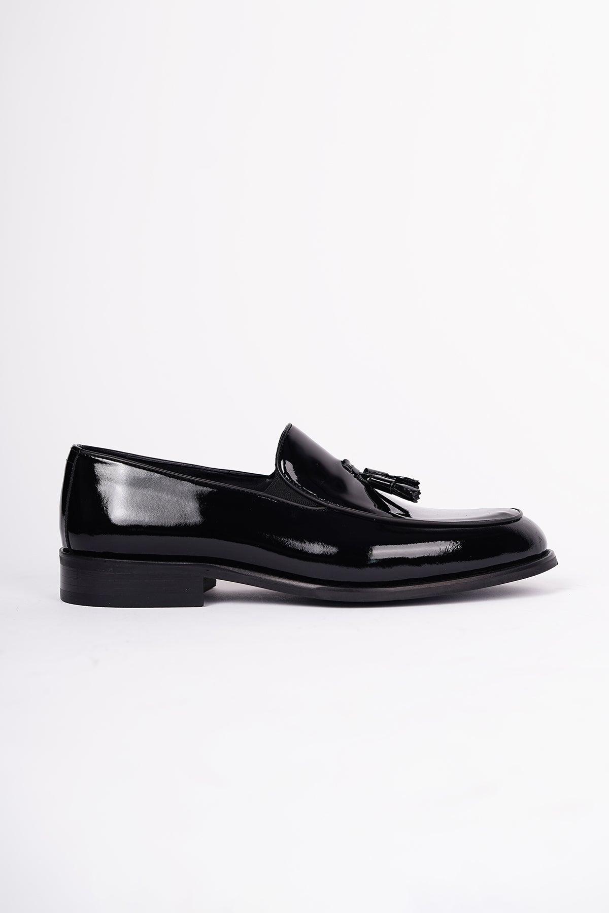 Guild 6205 Schwarze Lacklederschuhe aus 100 % Leder