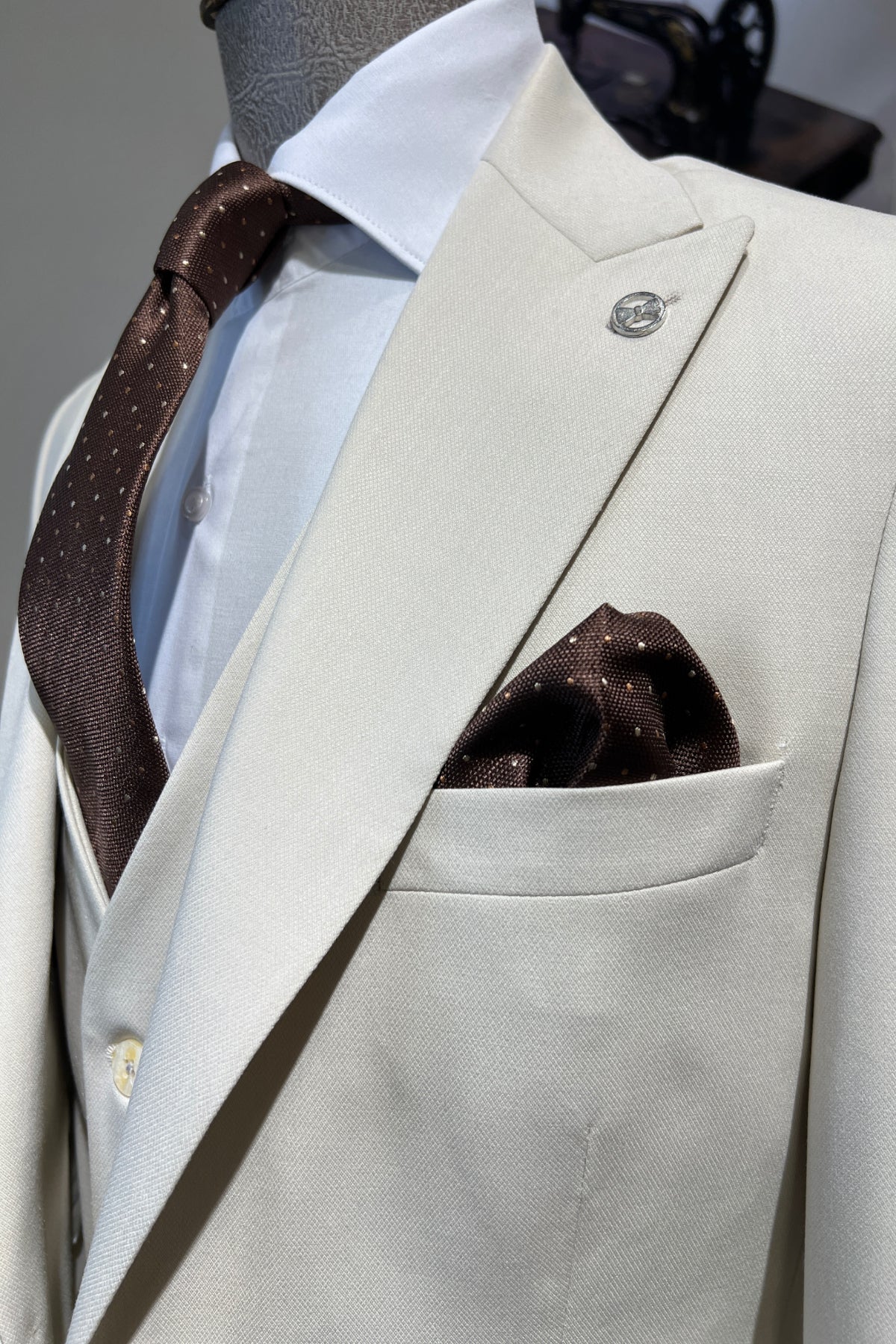Guild Balkan Slim Fit 3-teilige mit Weste Anzug Creme