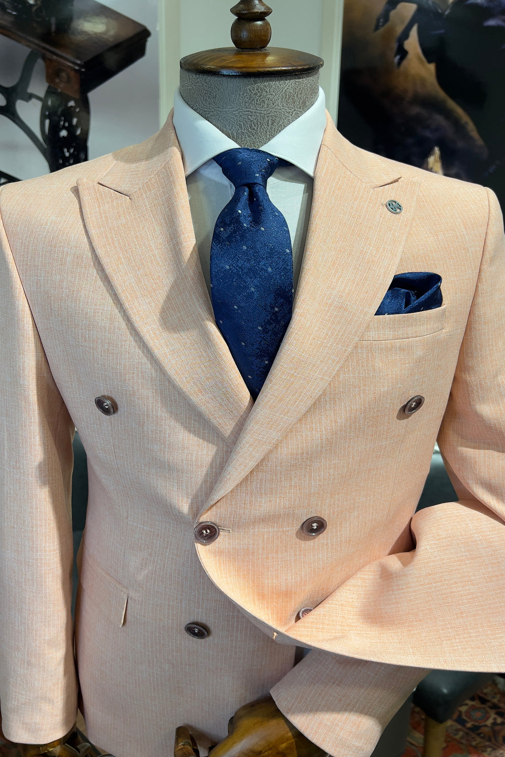 Guild Budapest Slim Fit Lachsfarbener Zweireiher-Anzug