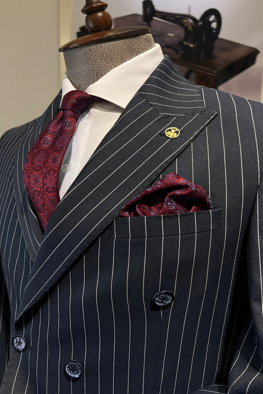Guild Estergon Slim Fit Zweireiher Anzug Hellblauer