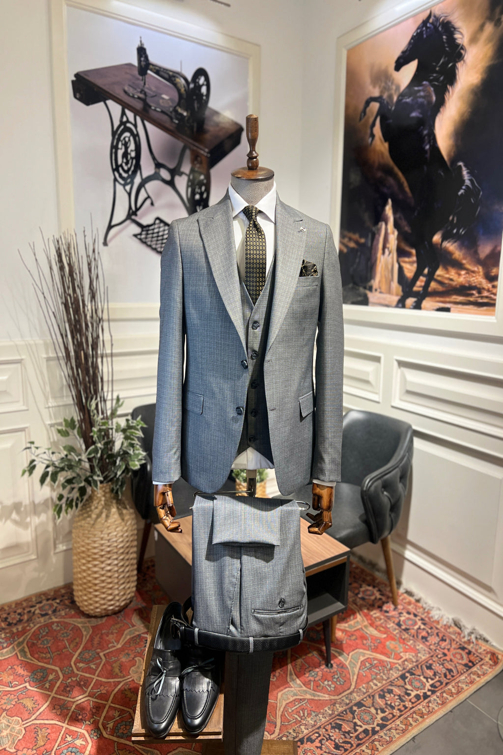 Guild Milos Slim Fit 3-teilig mit Weste Anzug Anthrazit
