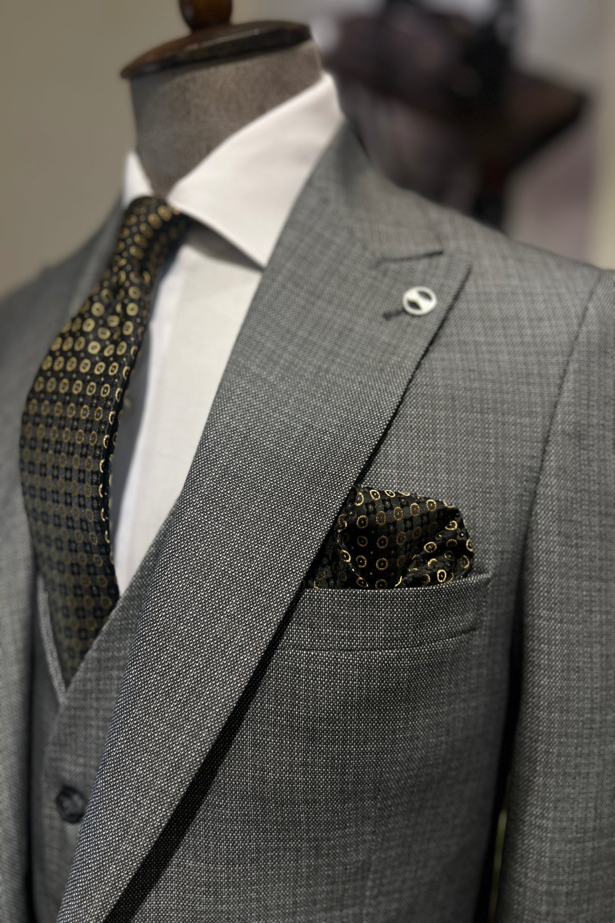 Guild Milos Slim Fit 3-teilig mit Weste Anzug Anthrazit