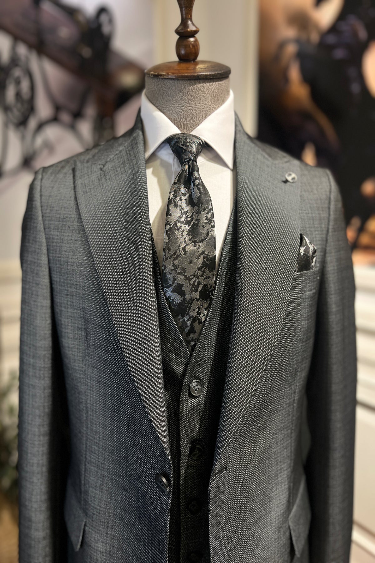 Guild Milos Slim Fit 3-teilig mit Weste Anzug Schwarzer