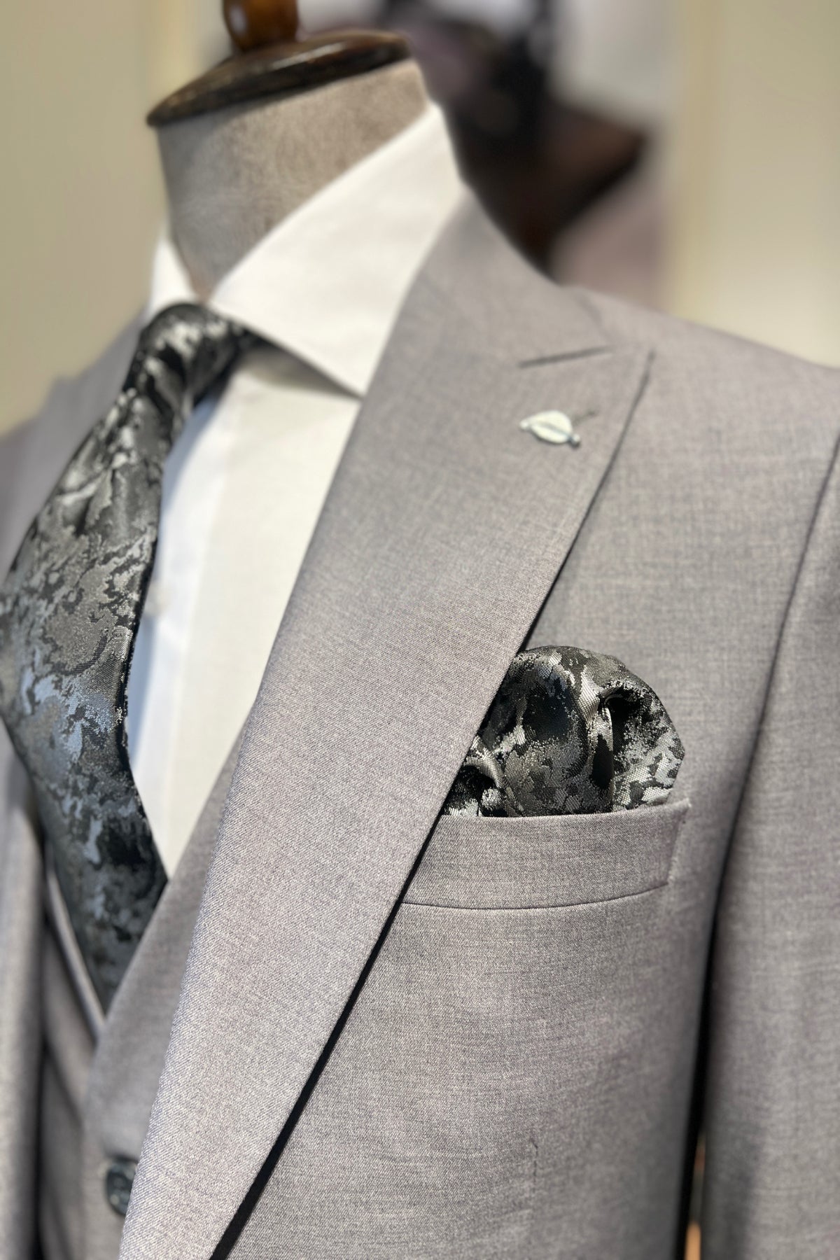 Guild Portici Slim Fit 3-teilig mit Weste Anzug Grauer