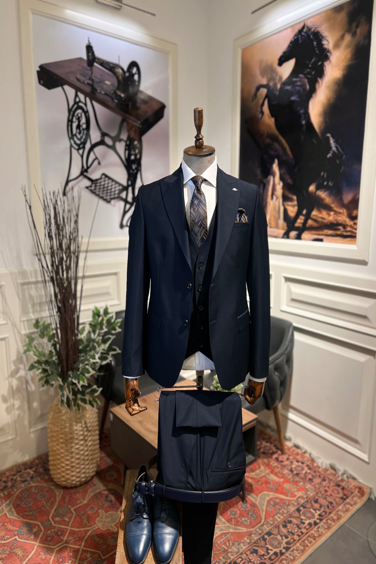 Guild Portici Slim Fit 3-teilig mit Weste Anzug Marineblauer